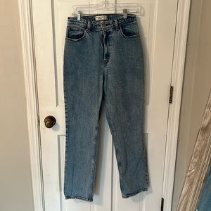 Abercrombie & Fitch Curve Love Ultra High Rise 90’s Straight Jean